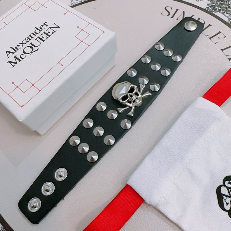 McQueen bracelet 06yxh03